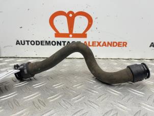 Used Radiator hose Citroen C4 Cactus (0B/0P) 1.2 PureTech 82 12V Price on request offered by Alexander Autodemontage