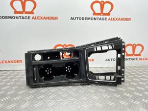 Usagé Console centrale Volkswagen Golf VII Variant (AUVV) 1.6 TDI BMT 16V Prix sur demande proposé par Alexander Autodemontage