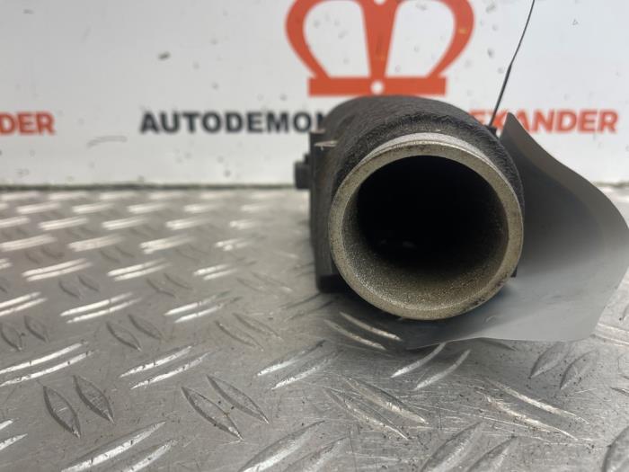 Air intake hose from a Opel Astra H GTC (L08) 2.0 16V Turbo OPC 2006