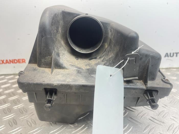 Air box from a Opel Astra H GTC (L08) 2.0 16V Turbo OPC 2006