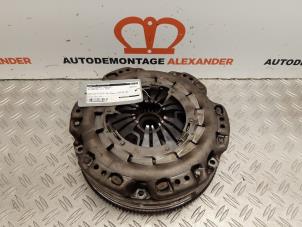 Used Clutch kit (complete) Volkswagen Crafter 2.5 TDI 30/32/35 Price on request offered by Alexander Autodemontage