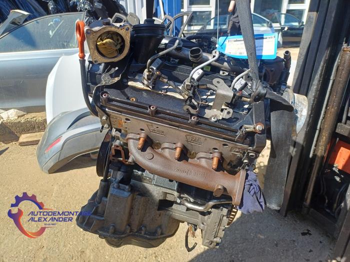Engine from a Audi Q7 (4LB) 3.0 TDI V6 24V 2008