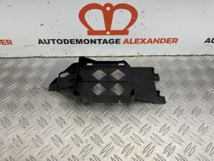 Używane Wspornik (rózne) Audi A7 Sportback (4GA/4GF) 3.0 TDI V6 24V Quattro Cena na żądanie oferowane przez Alexander Autodemontage
