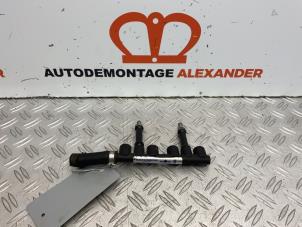 Used Fuel injector nozzle Renault Megane II (BM/CM) 2.0 16V Price on request offered by Alexander Autodemontage