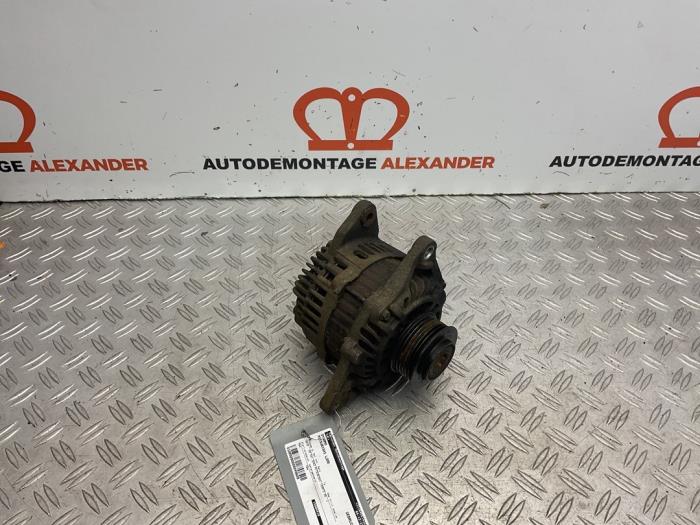 Used Dynamo Mitsubishi L-200 2.4 Clean Diesel 4WD Price on request offered by Alexander Autodemontage
