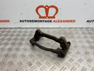 Used Front brake calliperholder, right Volkswagen Golf VII (AUA) 1.6 TDI 16V Price € 50,00 Margin scheme offered by Alexander Autodemontage