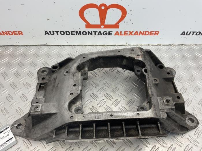 Usagé Support boîte de vitesses Audi A7 Sportback (4GA/4GF) 3.0 TDI V6 24V Quattro Prix sur demande proposé par Alexander Autodemontage