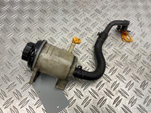 Used Power steering fluid reservoir Chevrolet Spark (M300) 1.0 16V Price on request offered by Alexander Autodemontage