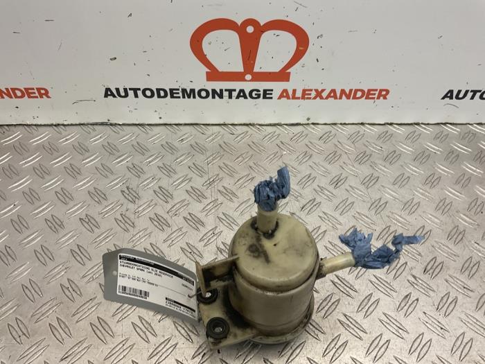 Gebrauchte Lenkkraftverstärker Ölbehälter Chevrolet Spark (M300) 1.0 16V Bifuel Preis € 27,50 Mit Mehrwertsteuer angeboten von Alexander Autodemontage