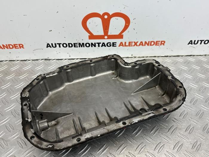 Used Sump Mercedes E-Klasse AMG (W211) 5.4 E-55 AMG V8 24V Price on request offered by Alexander Autodemontage