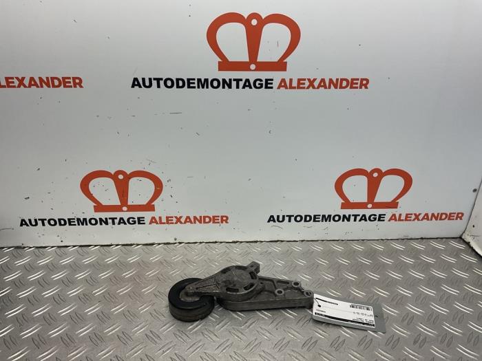 Usados Rodillo tensor correa múltiple Audi A4 (B7) 2.0 TFSI 20V Quattro Precio de solicitud ofrecido por Alexander Autodemontage