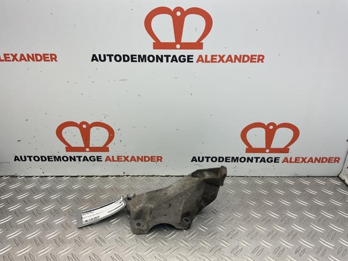 Used Engine mount Audi A4 (B7) 2.0 TFSI 20V Quattro Price on request offered by Alexander Autodemontage