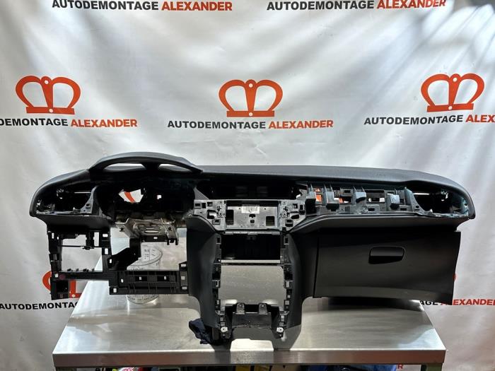 Używane Panel Citroen C3 (SC) 1.2 12V Vti Cena na żądanie oferowane przez Alexander Autodemontage