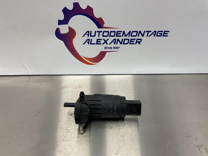 Windscreen washer pump
