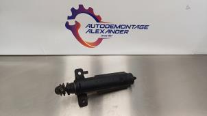 Used Headlight washer pump Peugeot 3008 I (0U/HU) 1.6 16V THP 155 Price on request offered by Alexander Autodemontage