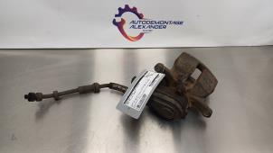 Used Rear brake calliper, left Audi A4 Avant (B8) 2.0 TDI 16V Price on request offered by Alexander Autodemontage