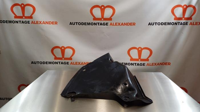 Gebrauchte Schutzblech Boden Audi A4 Avant (B8) 2.0 TDI 16V Preis auf Anfrage angeboten von Alexander Autodemontage