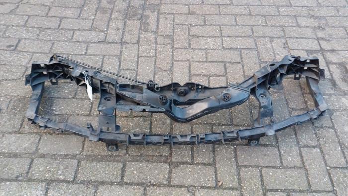 Używane Panel przedni Ford Focus 2 1.8 16V Cena € 100,00 Procedura marży oferowane przez Alexander Autodemontage