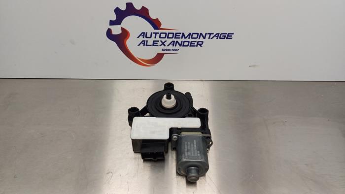 Usados Motor de ventanilla de puerta Skoda Octavia Combi (5EAC) 1.6 TDI Greenline 16V Precio de solicitud ofrecido por Alexander Autodemontage