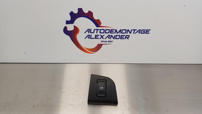 Usados Interruptor de ventanilla eléctrica Skoda Octavia Combi (5EAC) 1.6 TDI Greenline 16V Precio de solicitud ofrecido por Alexander Autodemontage