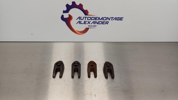 Usagé Système d'injection Peugeot 5008 II (M4/MC/MJ/MR) 2.0 BlueHDi 150 16V Prix sur demande proposé par Alexander Autodemontage