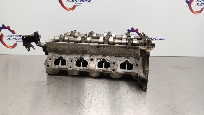 Cylinder head Opel Corsa E 1.4 16V - 55562229 B14XER Cylinder head Opel Corsa E 1.4 16V - 55562229 B14XER