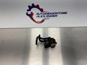 Used Fuel pressure sensor Audi Q7 (4LB) 3.0 TDI V6 24V Price on request offered by Alexander Autodemontage