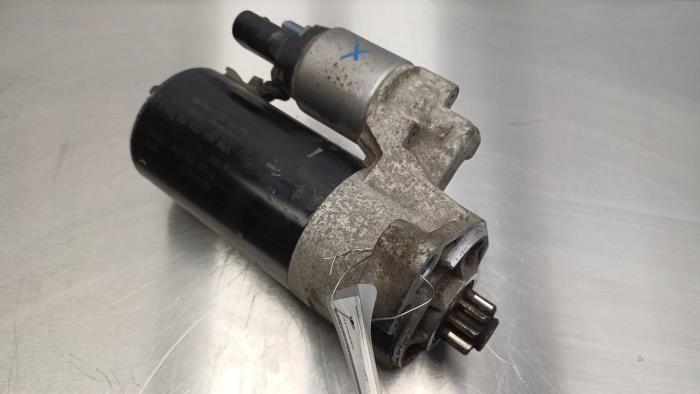 Starter from a Audi Q7 (4LB) 3.0 TDI V6 24V 2006