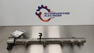 Used Fuel injector nozzle Mercedes E (W211) 2.2 E-200 CDI 16V Price € 150,00 Margin scheme offered by Alexander Autodemontage