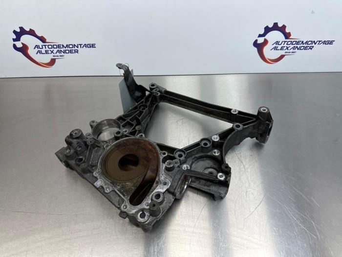 Usagé Support dynamo bas Mercedes C (W205) C-220 2.2 CDI BlueTEC, C-220 d 16V Prix sur demande proposé par Alexander Autodemontage