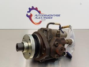 Used Mechanical fuel pump Nissan X-Trail (T30) 2.2 dCi 16V 4x2 Price on request offered by Alexander Autodemontage