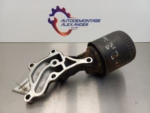 Used Oil filter holder Nissan X-Trail (T30) 2.2 dCi 16V 4x2 Price on request offered by Alexander Autodemontage