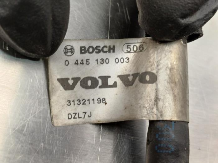 Brennstoff-Rücklaufleitung van een Volvo XC60 I (DZ) 2.4 D3 20V AWD 2011