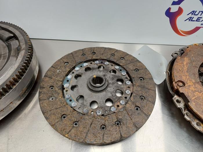 Clutch kit (complete) from a Mazda 6 (GH12/GHA2) 2.2 CiTD 16V 185 2010