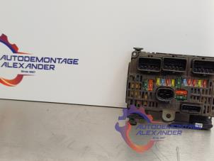 Used Fuse box Peugeot 607 (9D/U) 2.2 HDiF 16V Price € 250,00 Margin scheme offered by Alexander Autodemontage