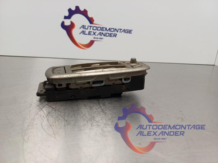 Usados Interruptor de ventanilla eléctrica Jaguar XF (CC9) 2.0 Turbo 16V Precio de solicitud ofrecido por Alexander Autodemontage