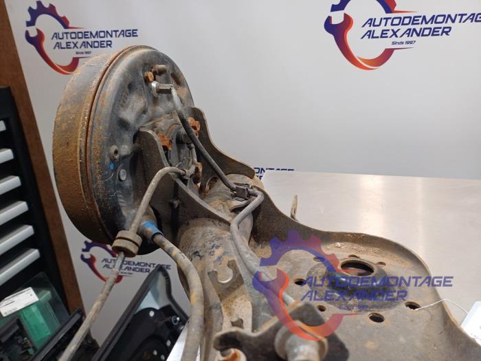 Arbre entraînement roue avant d'un Peugeot 108 1.0 12V 2016
