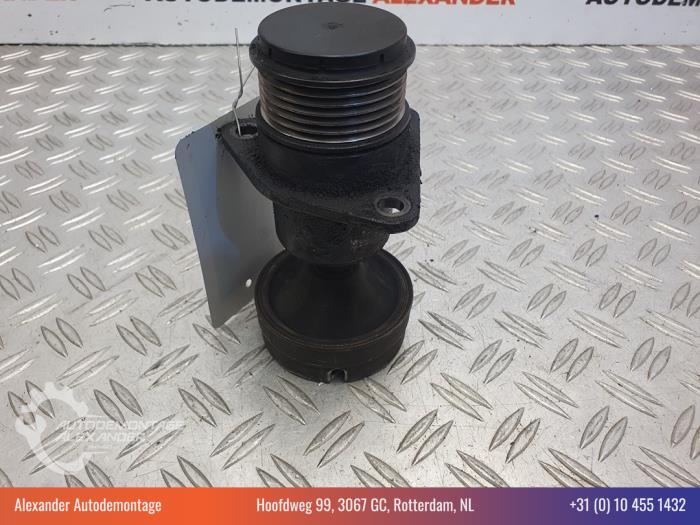 Alternator pulley from a Ford Focus C-Max 1.8 TDCi 16V 2006