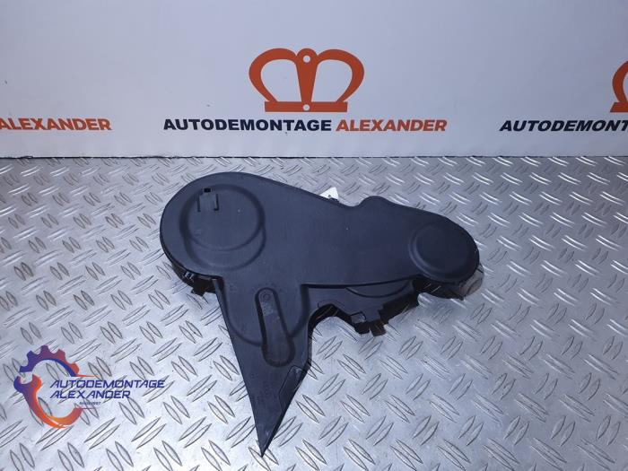 Usagé Couvercle de distribution Volkswagen Caddy III (2KA,2KH,2CA,2CH) 1.6 TDI 16V Prix € 10,00 Règlement à la marge proposé par Alexander Autodemontage
