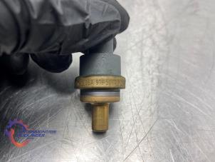 Engine temperature sensor from a Volkswagen Golf VI (5K1) 1.6 TDI 16V 2010