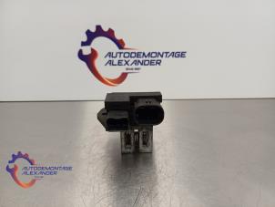 Used Cooling fin relay Citroen C3 (SC) 1.6 HDi 92 Price on request offered by Alexander Autodemontage