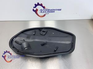 Used Door plate 4-door left front Volkswagen Polo V (6R) 1.2 12V BlueMotion Technology Price on request offered by Alexander Autodemontage