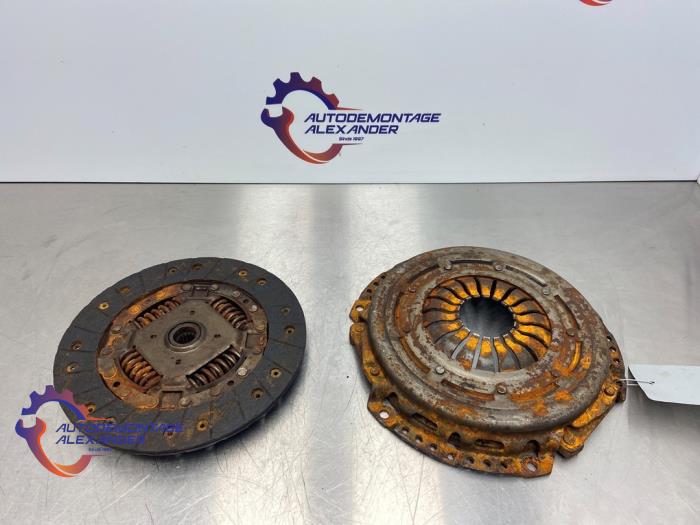 Used Flywheel Ford Focus 3 1.0 Ti-VCT EcoBoost 12V 100 Price on request offered by Alexander Autodemontage