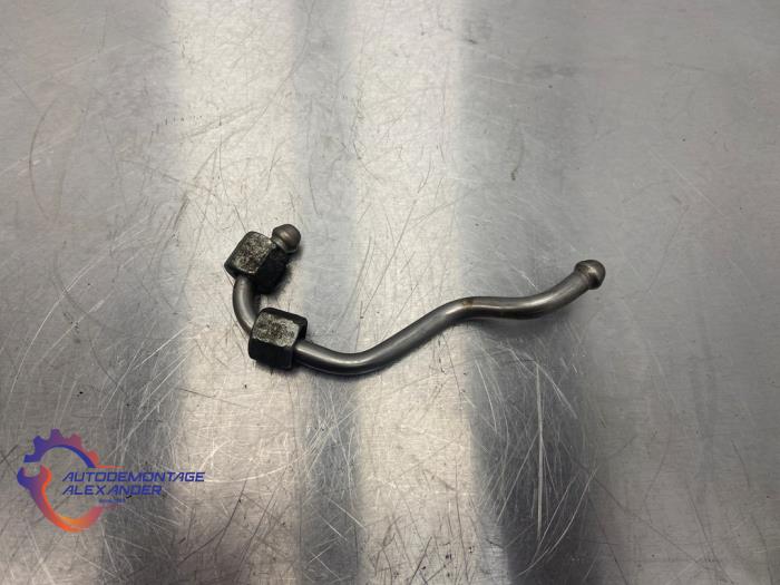 Fuel line from a Ford Fiesta 6 (JA8) 1.0 EcoBoost 12V 100 2016