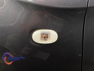 Used Indicator lens, front left Opel Karl 1.0 12V Price on request offered by Alexander Autodemontage