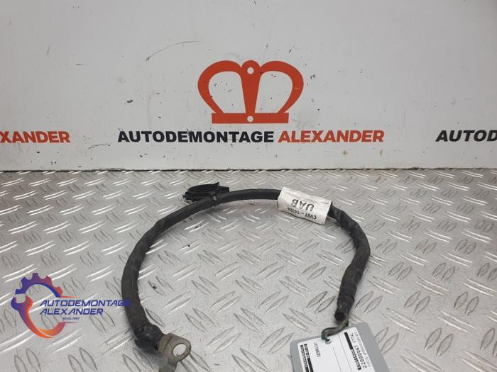 Używane Biegun akumulator Ford Focus 3 1.0 Ti-VCT EcoBoost 12V 125 Cena na żądanie oferowane przez Alexander Autodemontage