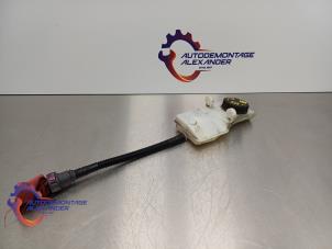 Used Brake fluid reservoir Ford Transit Connect (PJ2) 1.5 TDCi Price on request offered by Alexander Autodemontage