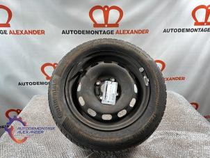 Used Wheel + winter tyre Ford Fiesta 5 (JD/JH) 1.25 16V Price on request offered by Alexander Autodemontage