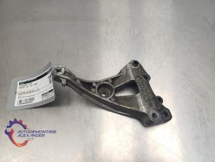 Used Air conditioning bracket Peugeot 207 CC (WB) 1.6 16V Price on request offered by Alexander Autodemontage