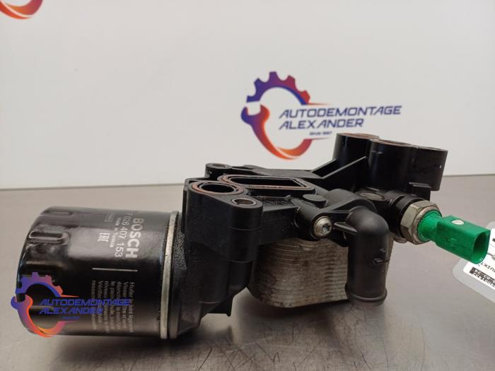 Radiateur d'huile d'un Volkswagen Polo V (6R) 1.4 TDI DPF BlueMotion technology 2015